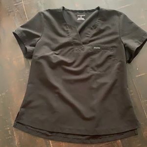 Jaanuu scrub top